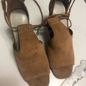 Evereve suede shoes new